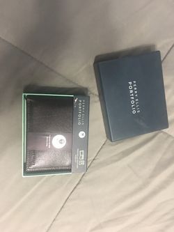 Perry Ellis wallet