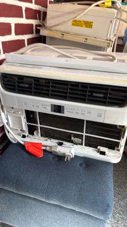 8,000 BTU Air conditioner