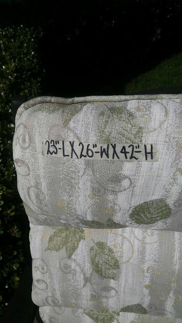 Silla De Patio Madera Buenas Condiciones Chair Wood In Silla De Patio Madera Buenas Condiciones Chair Wood In Good Condition Home Garden Long Beach Ca Offerup