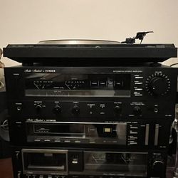 Fisher Complete Stereo System w/ Turntable and Cassette