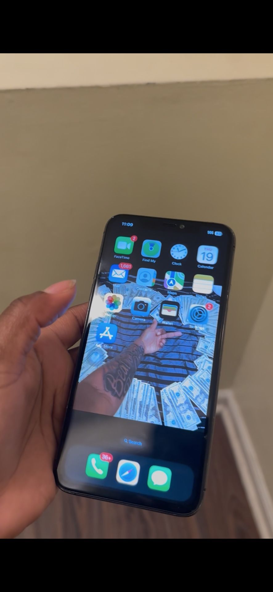 iPhone 11 Pro Max