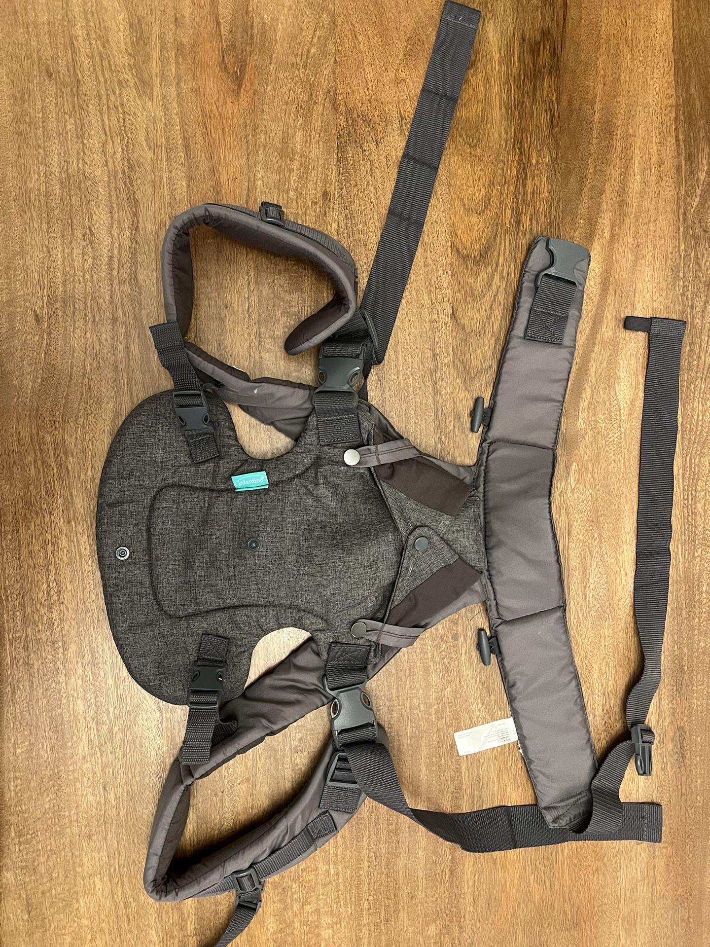 Infantino Flip 4-in-1 Convertible Baby Carrier, Adjustable, Ergonomic Babywearing, Registry Essential, Baby Carrier for Newborn to Toddler, Gray