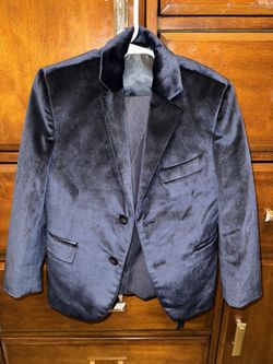 boy's suit Size 4 $30