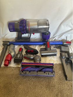 Dyson Cordless V11 torque drive attachments new filters new charger