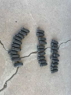 Lug nuts dodge ram M14-1.50