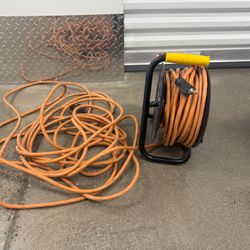 Cord-Reel 4-outlet Adapter With Extension Cord