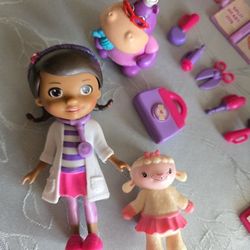 Disney Jr's Doc Mcstuffins Boo-Boo's Away Hospital Stay Mini Playset 