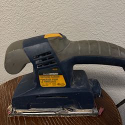 Chicago Electric 1/4 Sheet Palm Sander - Works Great