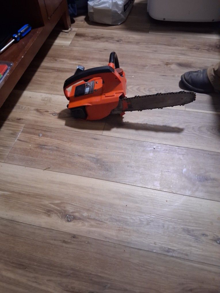 Homelite Chain Saw