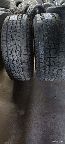 PAIR OF 285/70/17 WHEELS AND TIRES