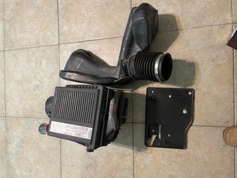 01-2006 stock Chevy intake