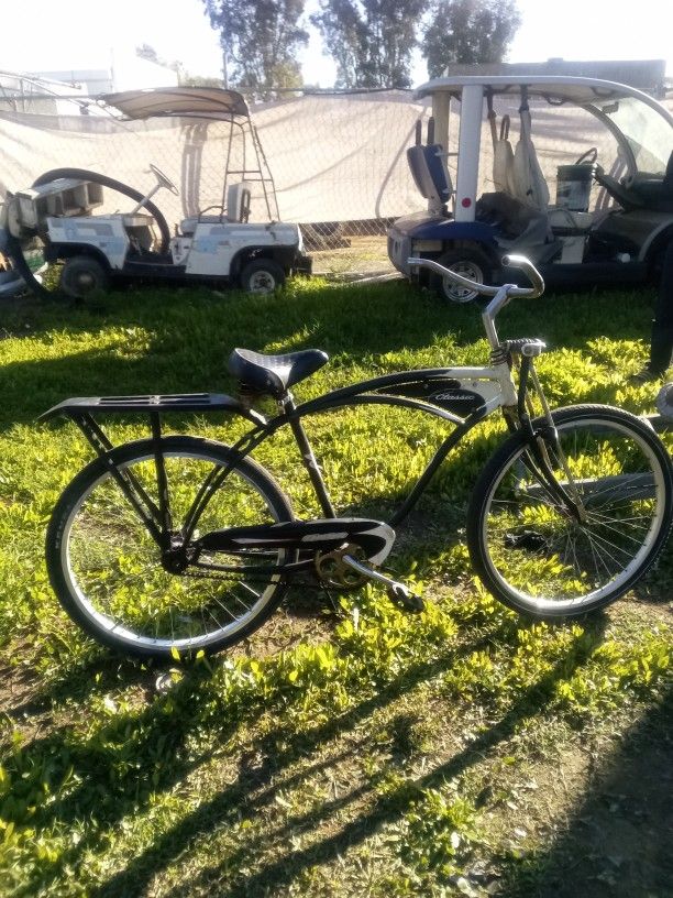 Schwinn Classic Black White Color Good Condition