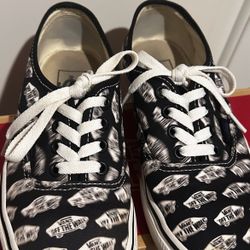 Vans ( Blur Boards ) Blk/ Royal Bl