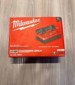 Milwaukee M18 18-Volt Lithium-Ion Dual Bay Rapid Battery Charger