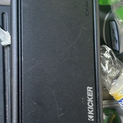 Kicker 1200 watt amp