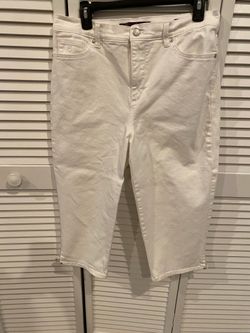 White Gloria Vanderbilt Amanda jeans size 12