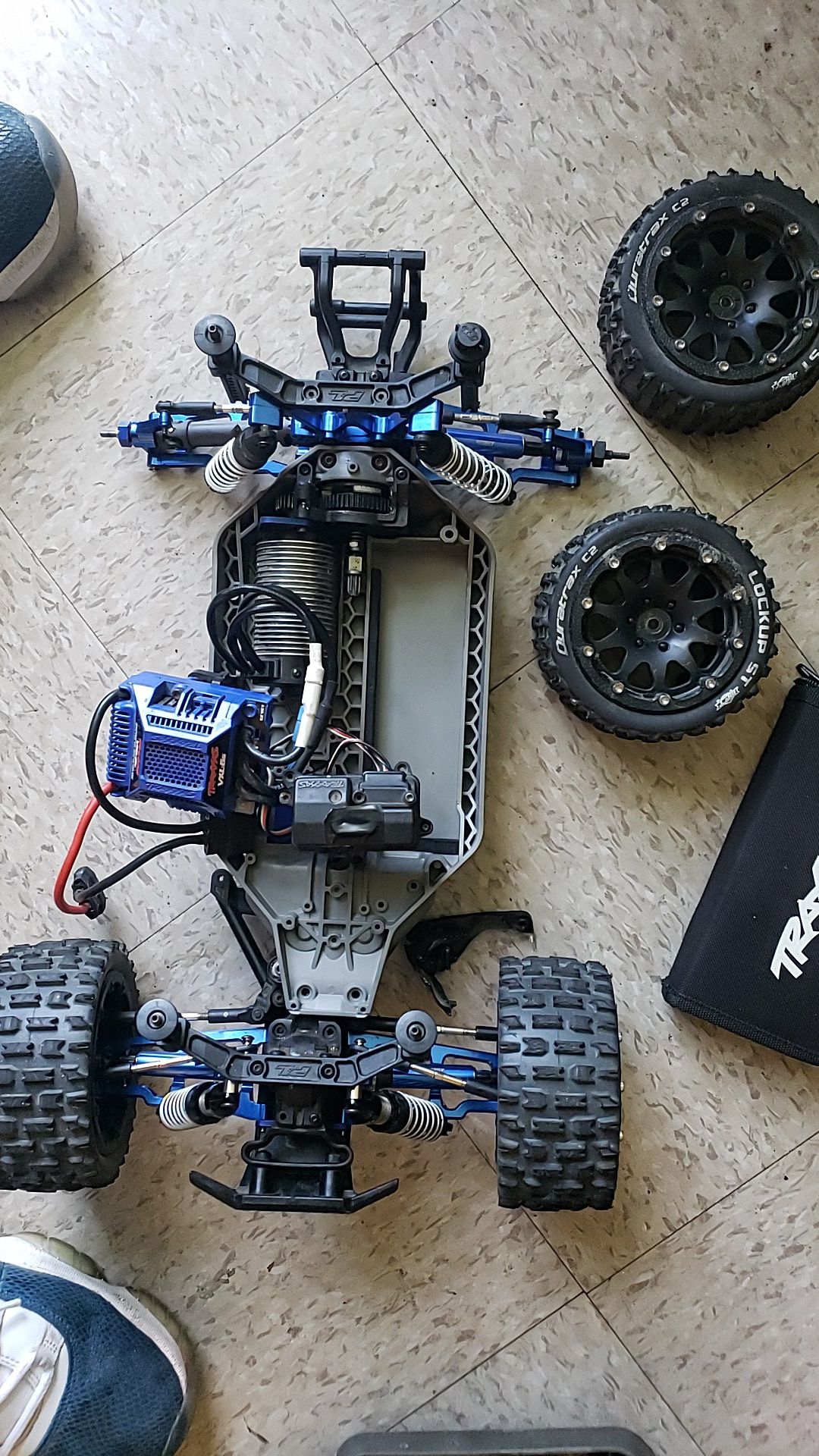 Traxxis 4x4 6s with up grade parts