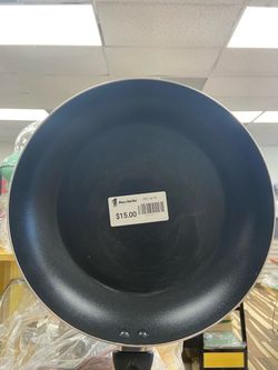 Nonstick Frying Pan with Black Handle