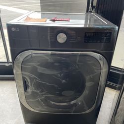New LG Mega Capacity Gas Dryer 9.0 Cubic Feet