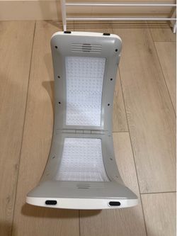 LED Facial Light Therapy Device – Like New