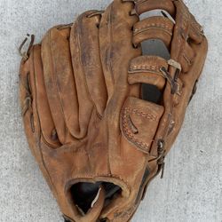 Baseball Glove Wilson A3000