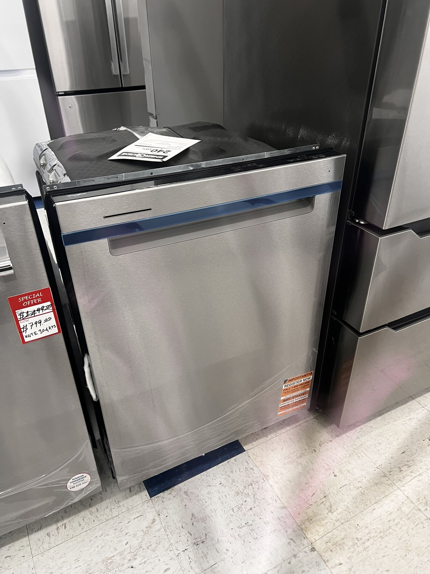 New Whirlpool 24 in. Fingerprint Resistant Stainless Steel Top Control Built-In Tall Tub Dishwasher