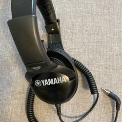 Noise Canceling Yamaha Headphones. 