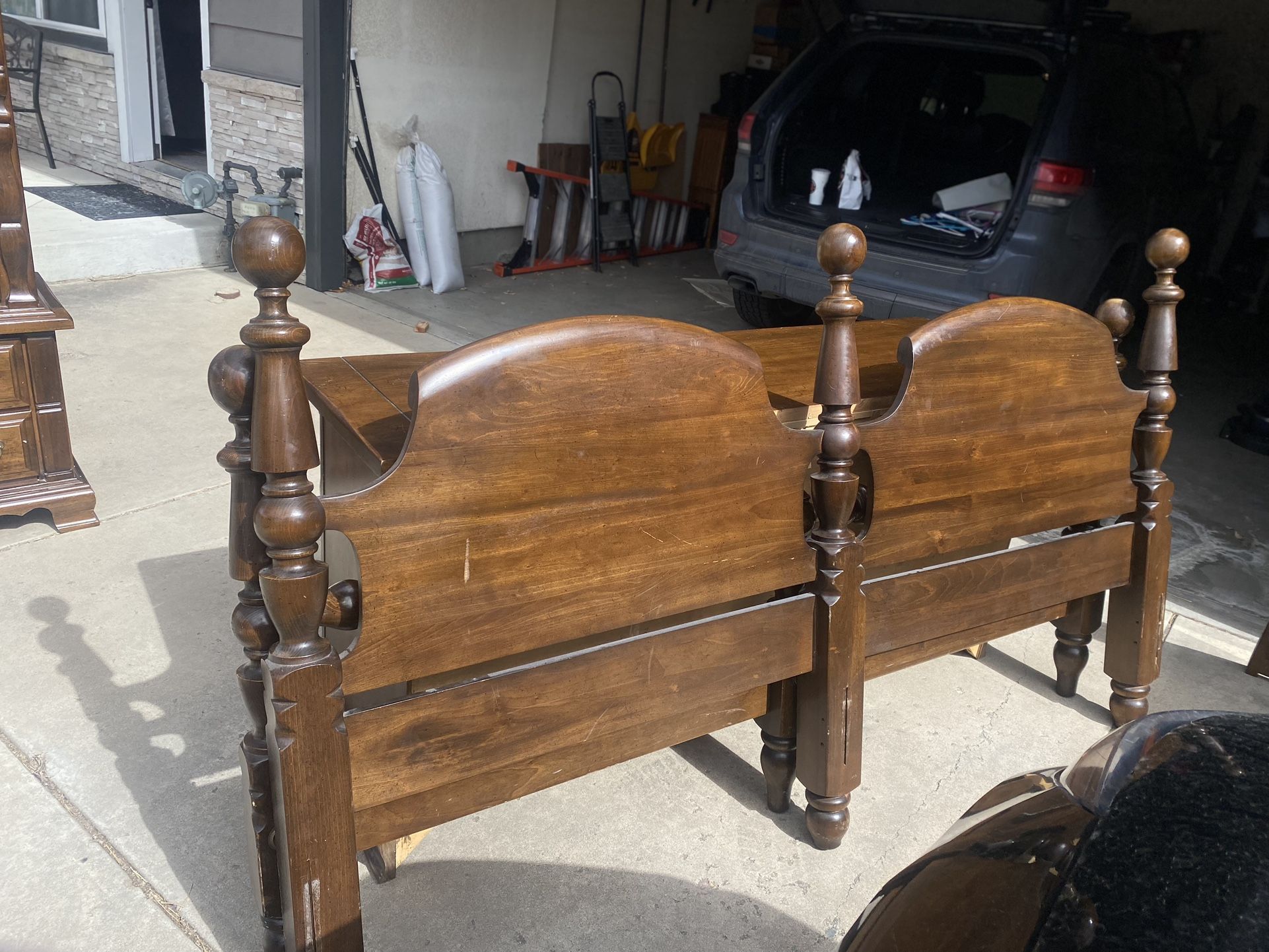 Solid Wood Bedroom Set