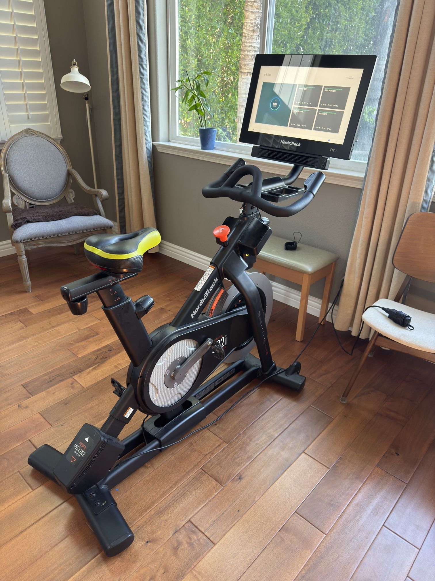 NordicTrack S22i Commercial Studio Cycle
