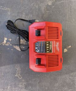 Milwaukee M18 18-Volt Lithium-Ion Dual Bay Rapid Battery Charger