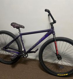 Purple shadow throne 29er