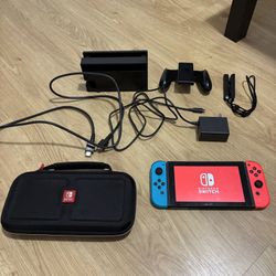 Nintendo Switch with docking station,Case,SD card included