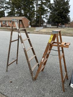 1 Wood Ladder