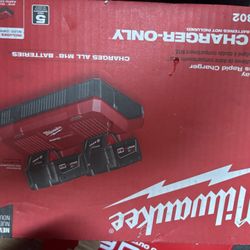 Milwaukee Dual Charger