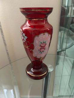 Vintage Vase. Bohemian BYTEP Art Glass Cranberry Red Hand Blown and Hand Painted Roses Vase Gold Trim. 9,5”H. Victorian Style.Very Rare.