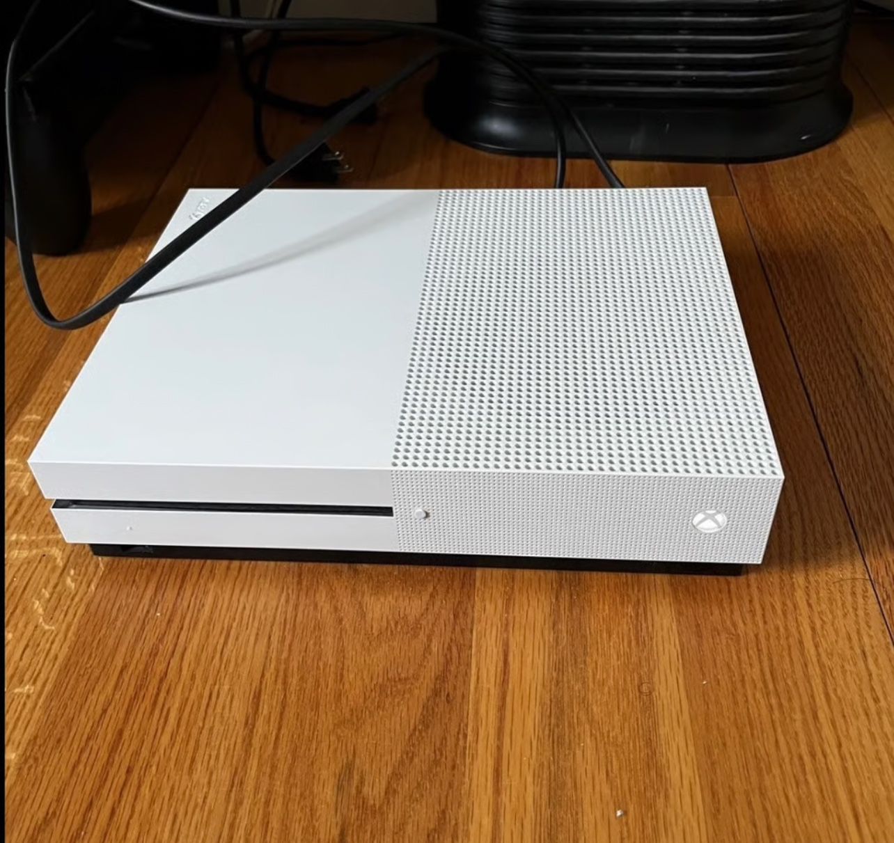 Microsoft Xbox One S Black/White