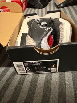 Kid sneakers