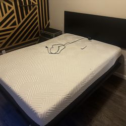 Adjustable Bed with Massage Function. 