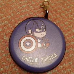 BRAND NEW IN PACKAGE ROUND CAPTAIN AMERICA FULL ZIPPER CLIP-ON EARBUD KEY COIN SD CARD TIN DOUBLE SIDED PROTECTIVE STORAGE CASE 