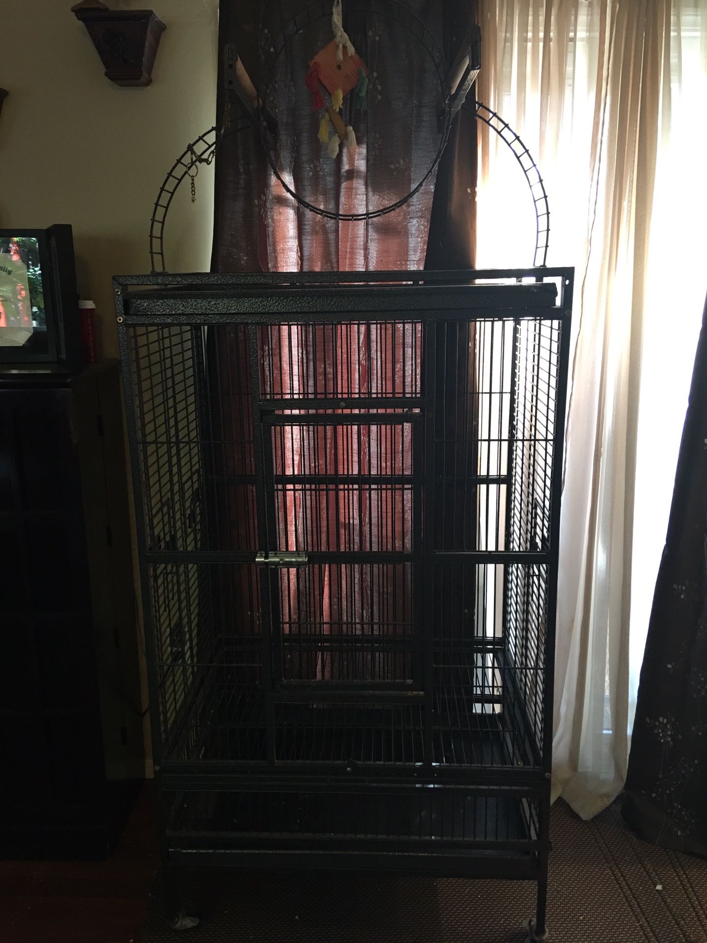 Large bird cage for parrot or other large bird