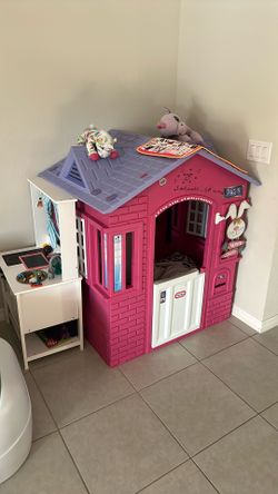 Kids House And Kitchen