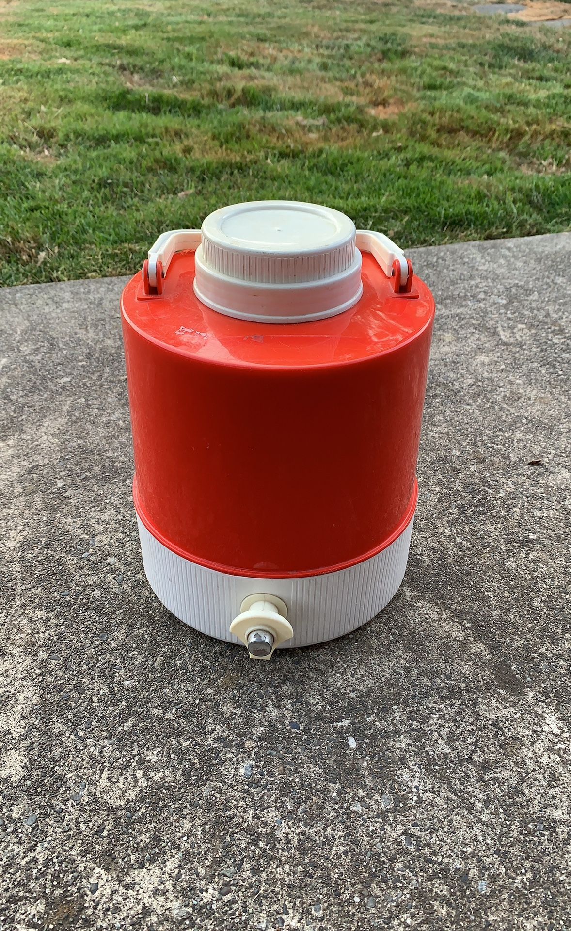 Old Ingrid Cooler