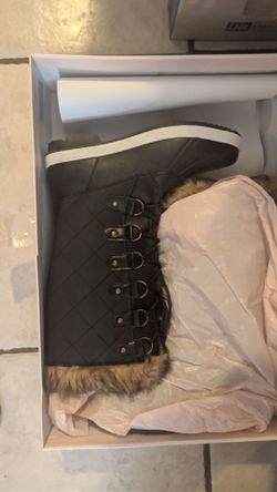 Shoes boots size 8.5