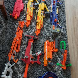 Lot of 16 Nerf Guns and Tons of Ammo