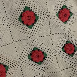 Handmade Vintage Crochet Afghan Blanket Red Rose Floral White Fringe 70”x108”