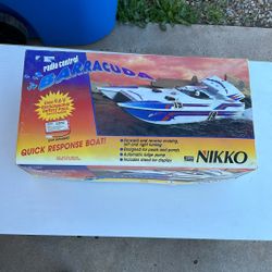 Barracuda Rc Boat With Rechargeable Pack 