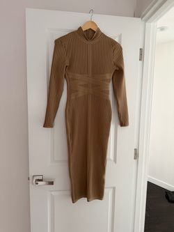 Women’s / teens size small Ribbed Long Sleeve Midi Dress brand new
