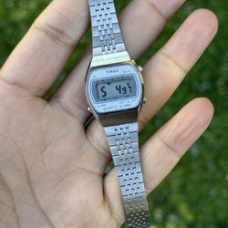 Timex vintage 80s silver Digital alarm weekday  Quartz Watch rare collection