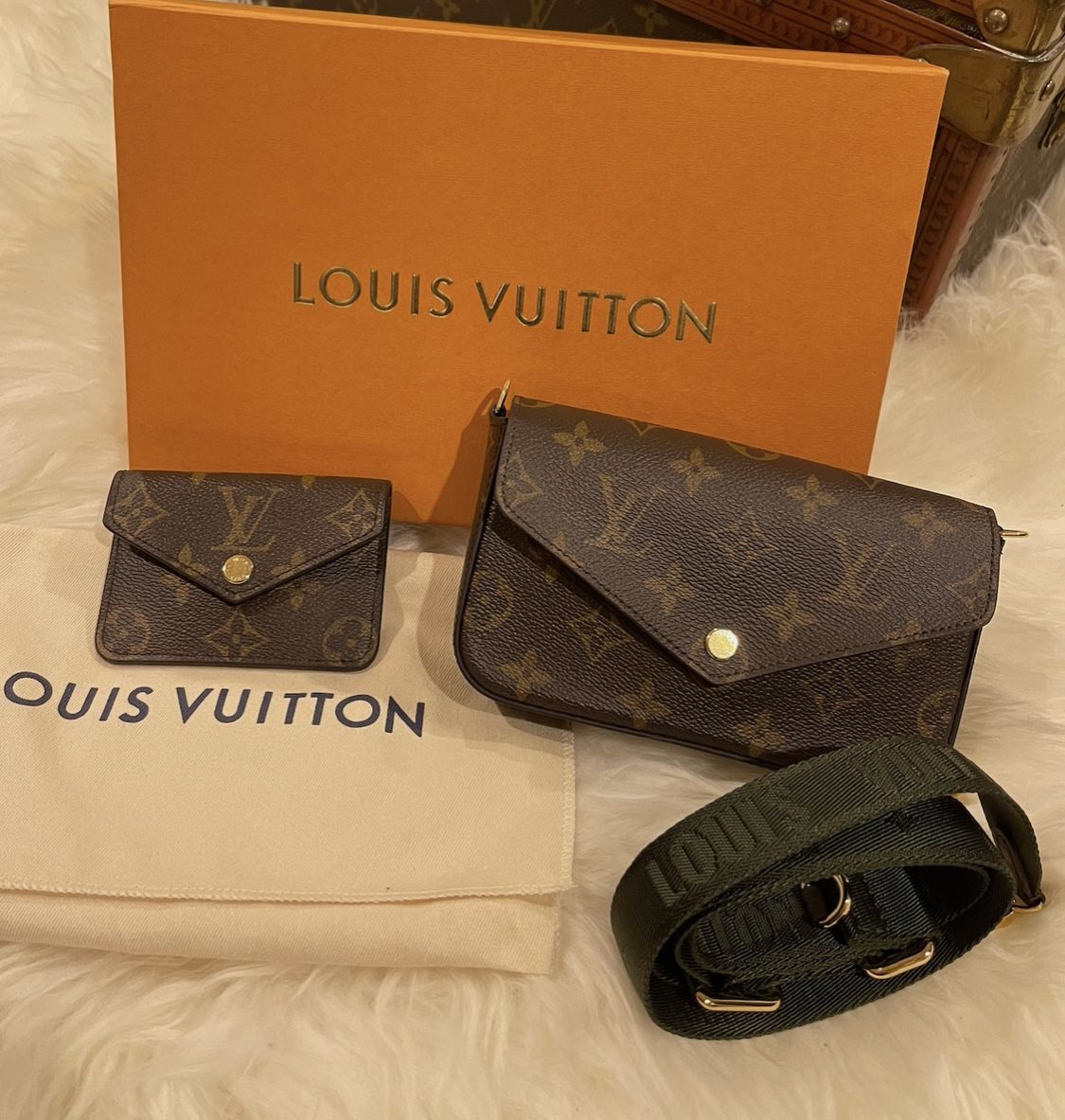 Louis Vuitton Purse