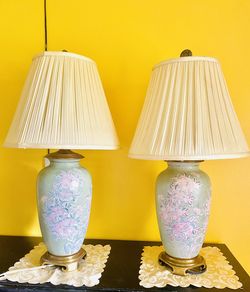 Antique Vintage Table Lamp Flower Vase 